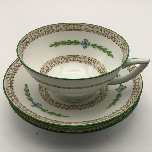 Vintage Minton England Kent Tea Cup & Saucer - Picture 3 of 13